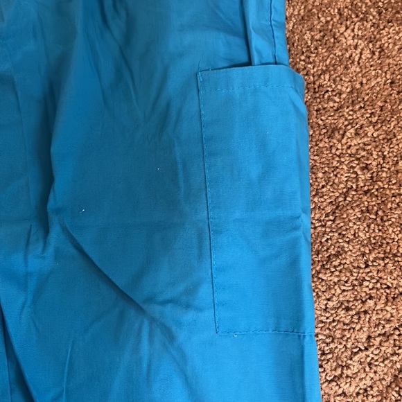 Blue scrub set - Picture 3 of 5